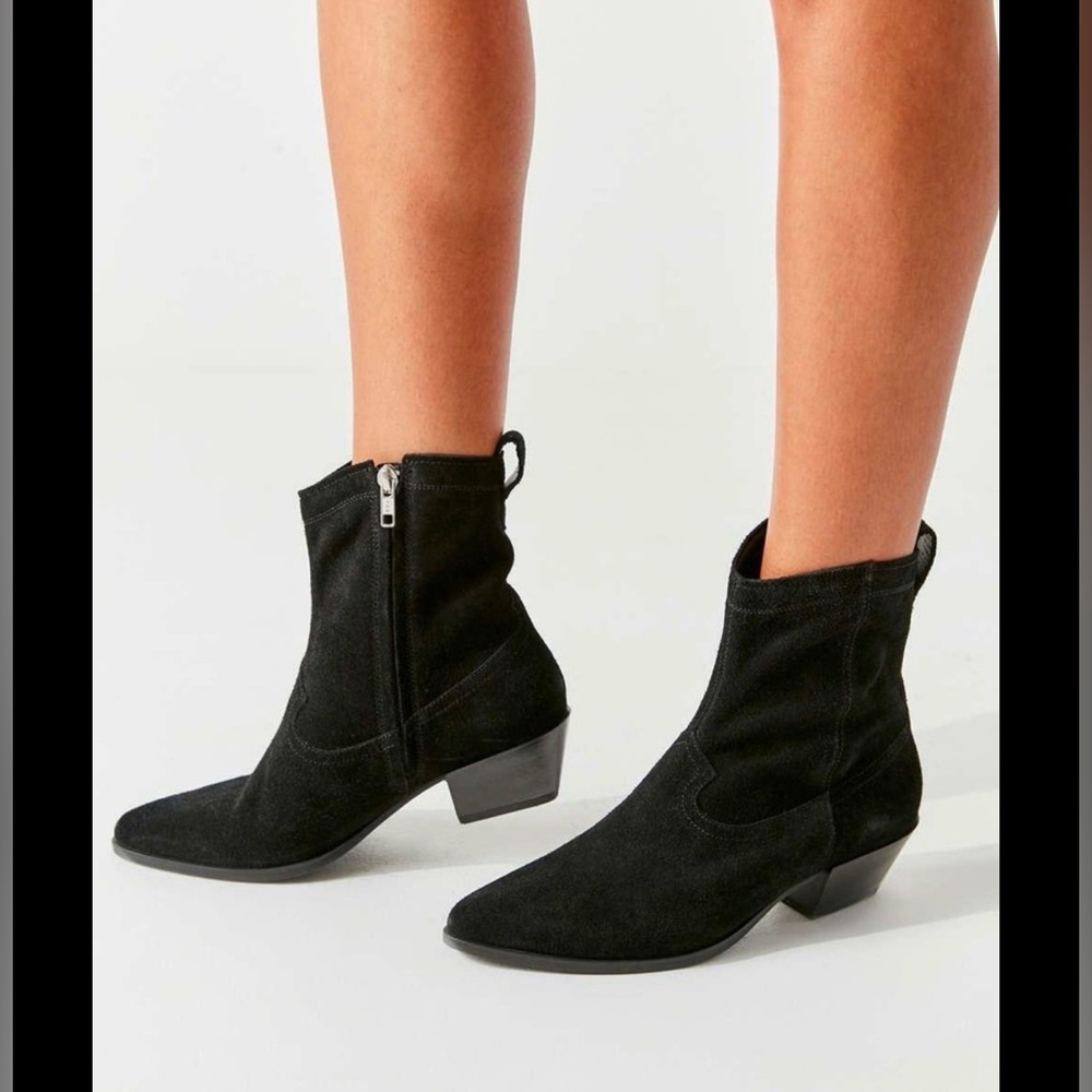 Vagabond Black Suede Ankle Boots